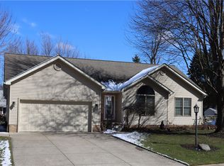 4028 Commodore Dr, Erie, PA 16505