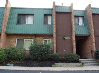 1604 Meadowview Ln #1604, Mont Clare, PA 19453