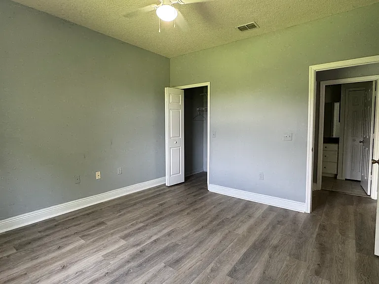 234 Southern Pecan Cir #202 — Photo 15