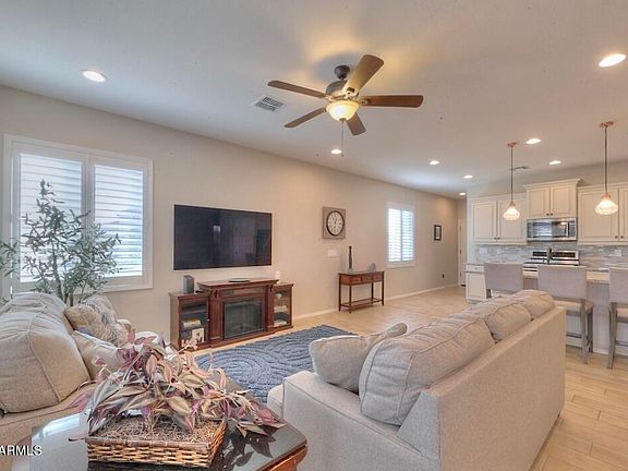 3rd image of 17854 W Silver Fox Way