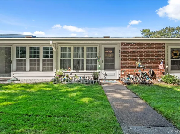 227 Blackpool Court #D, Ridge, NY 11961