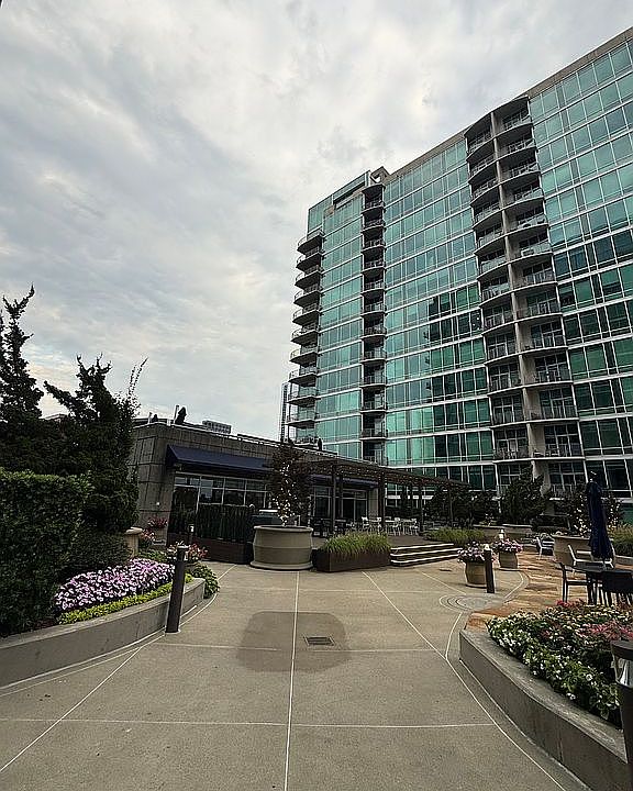 1st image of 923 Peachtree St NE Unit 2035
