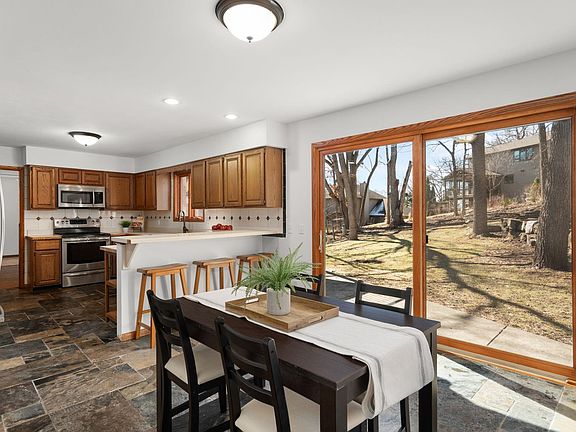 4th image of 6208 Indian Mound Dr