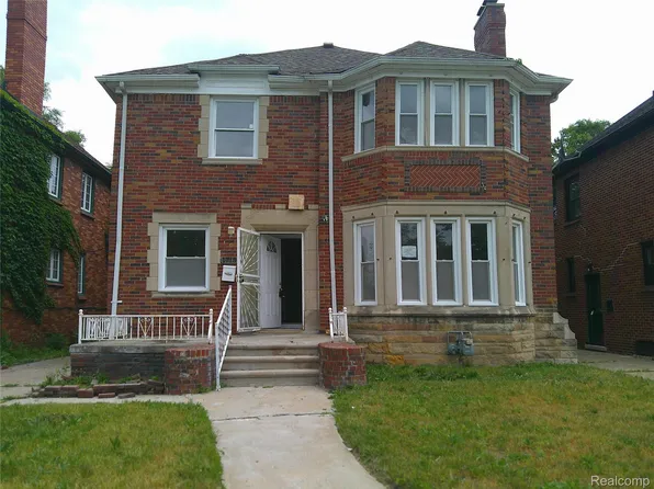 17158 Santa Barbara Dr, Detroit, MI 48221