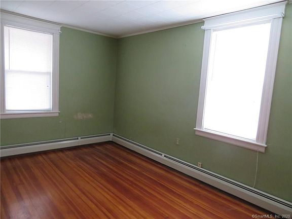 5th image of 497 Burritt St #2