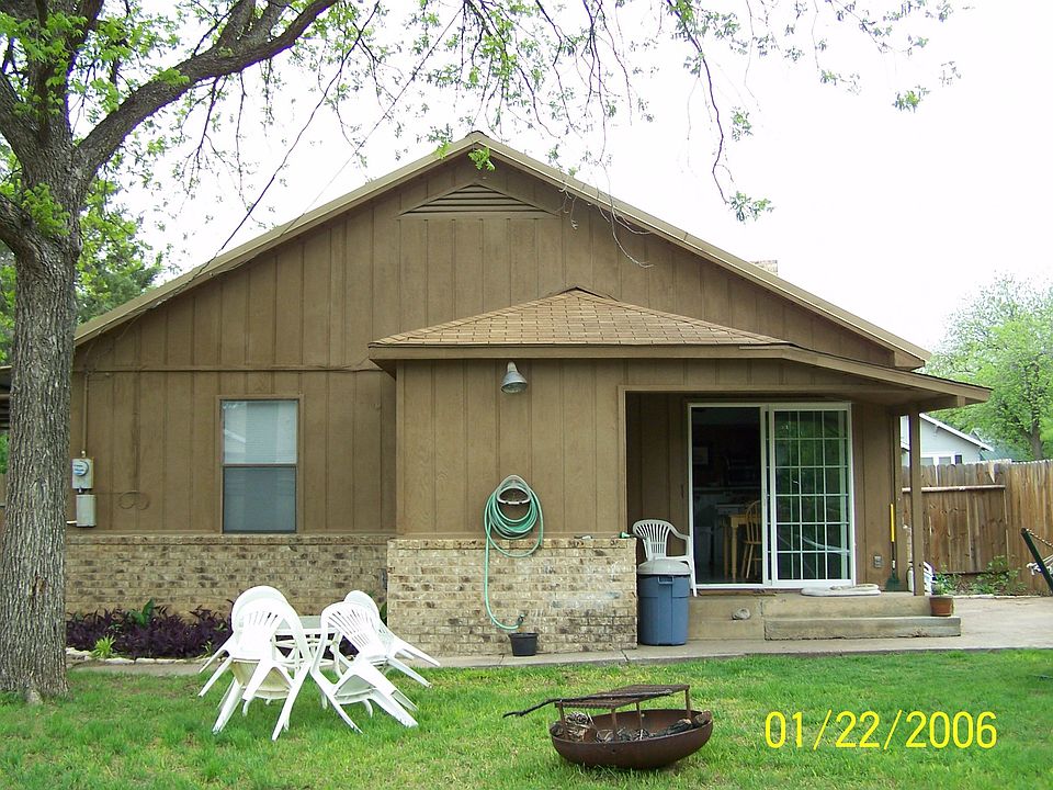 2nd image of 109 Barre St