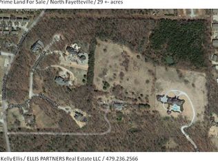 4000 N Old Missouri Rd, Fayetteville, AR 72703