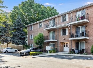 22 John St APT 3B, Bloomfield, NJ 07003