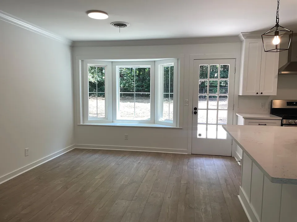 2609 Maple Dr
