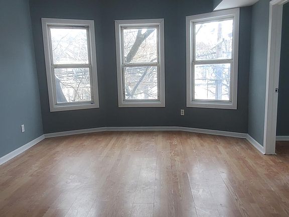 3rd image of 795 Bergen St #1
