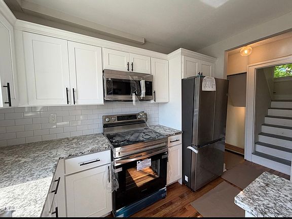 2nd image of 271 Elm St #B