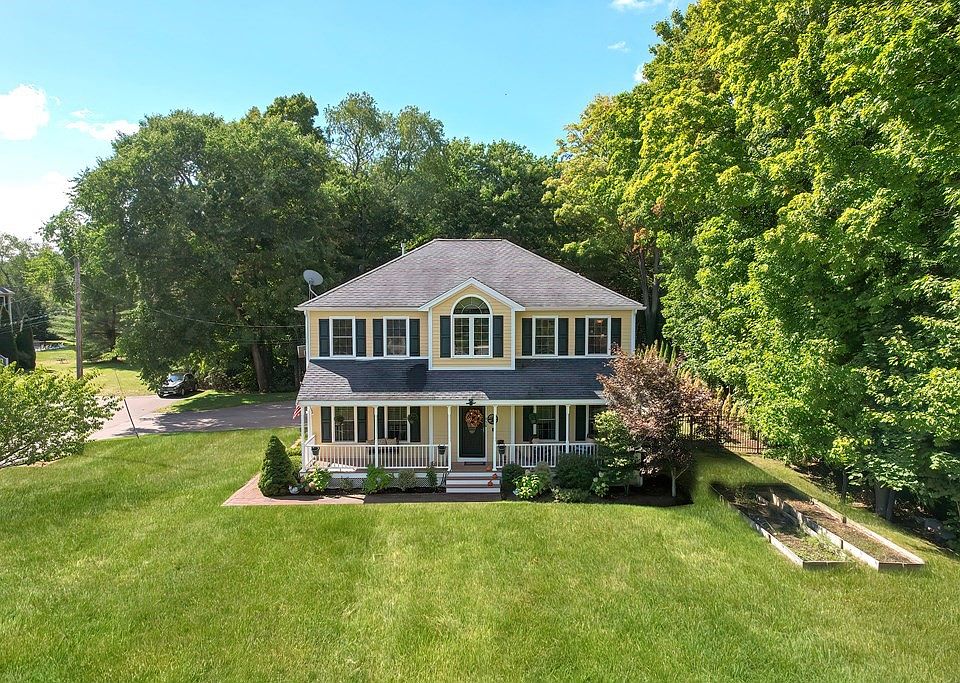 456 Pond St, Westwood, MA 02090 Zillow