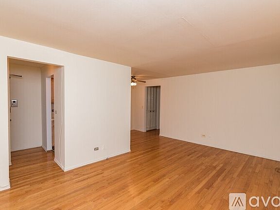 2nd image of 535 W Briar Pl #403