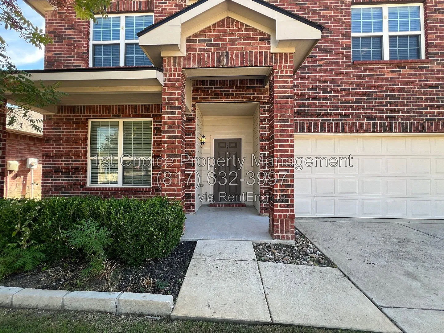 4 bed, 2.5 bath, 3000 sqft, $2,450 — Photo 4