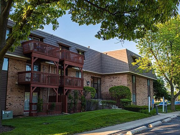 2nd image of 1895 Tall Oaks Dr Unit 2502