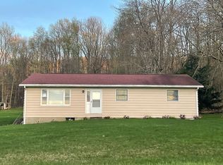 17061 Woodside Dr, Meadville, PA 16335