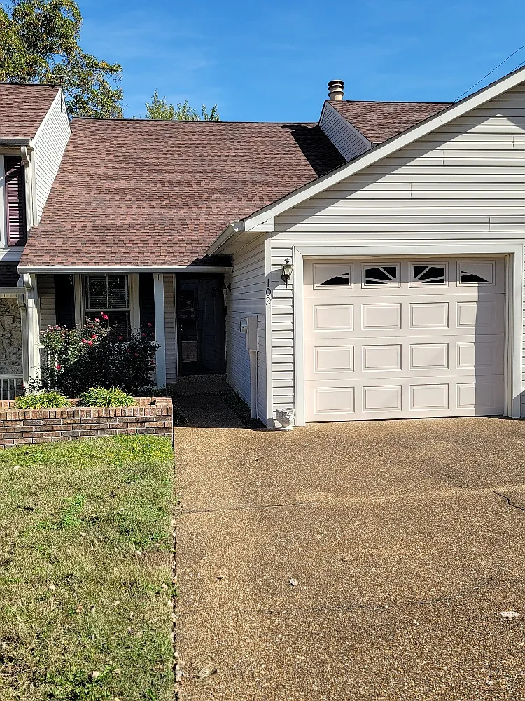 3 bed, 2.5 bath, 1392 sqft, $1,750 — Photo 1
