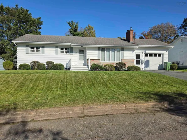 59 Shannon Dr, Truro, NS B2N 3V7