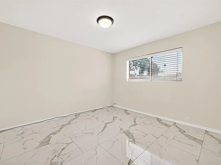 2201 Fountain View Dr #54 — Photo 27