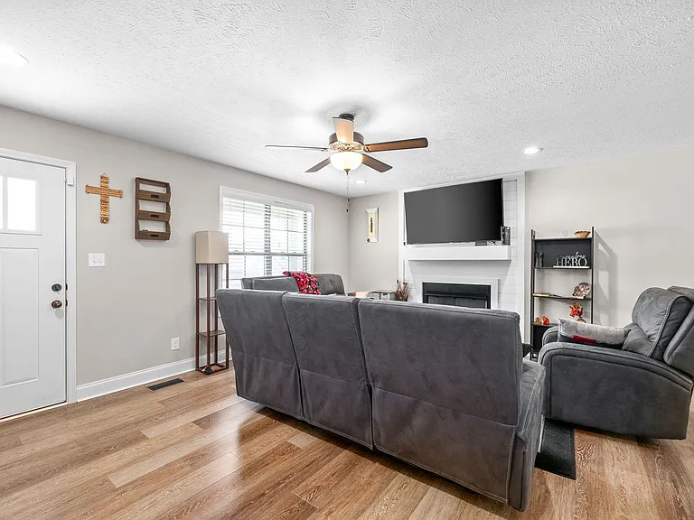 177 Bonnell Dr — Photo 12