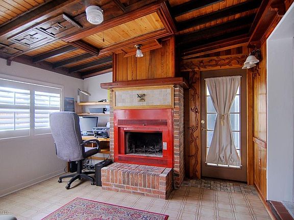 5th image of 206 Terry St