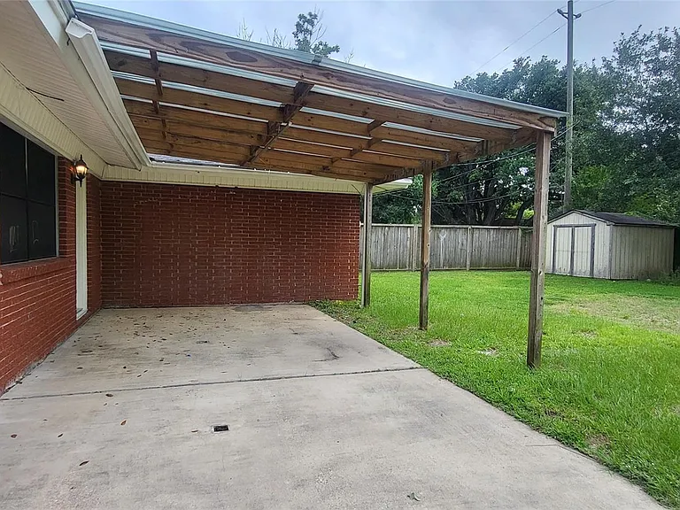 1902 Amy Dr — Photo 33