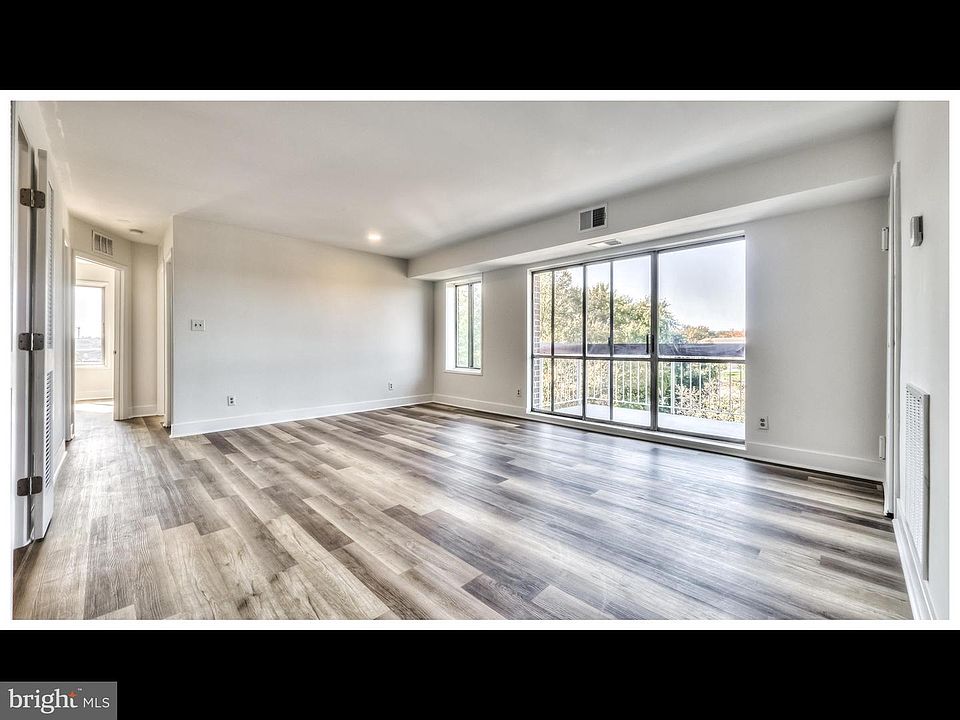 1st image of 10850 Green Mountain Cir Unit 519