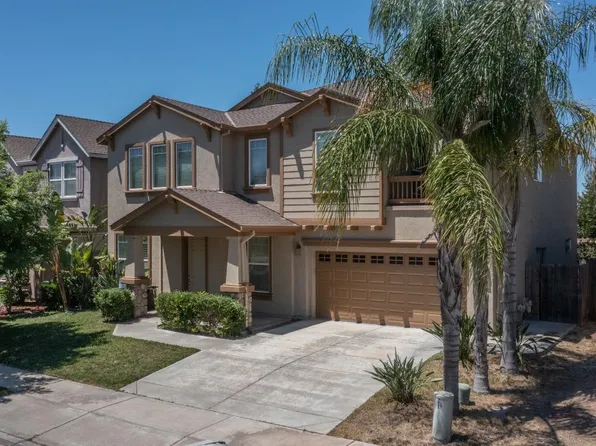 5825 Holbrook Dr, Riverbank, CA 95367