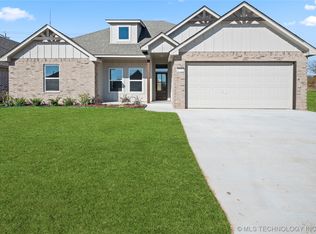 27616 E 108th St S, Coweta, OK 74429