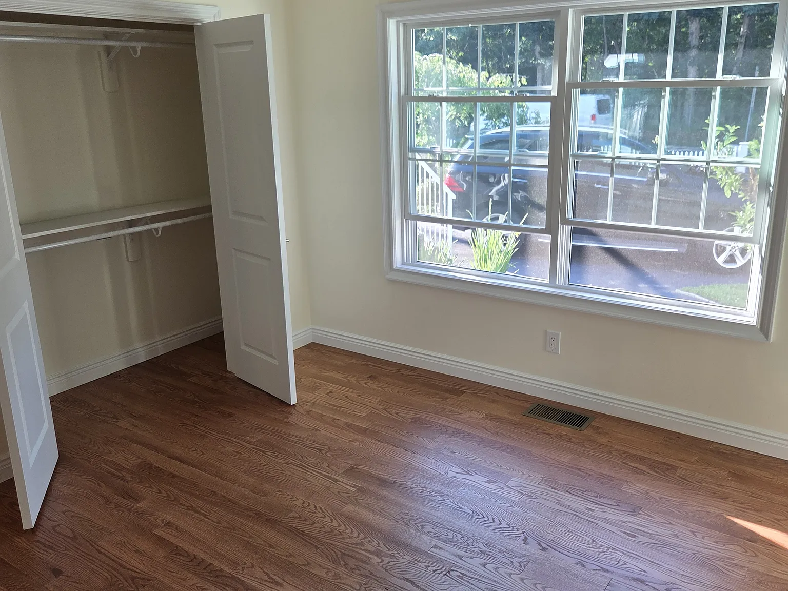 2 bed, 1000 sqft, $2,500 — Photo 1