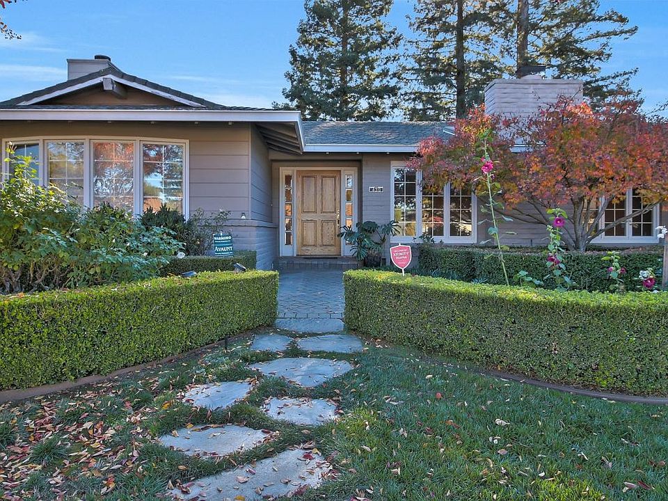 1st image of 430 Juanita Way