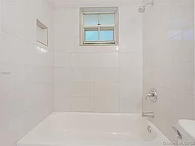 3rd image of 451 NE 136th St
