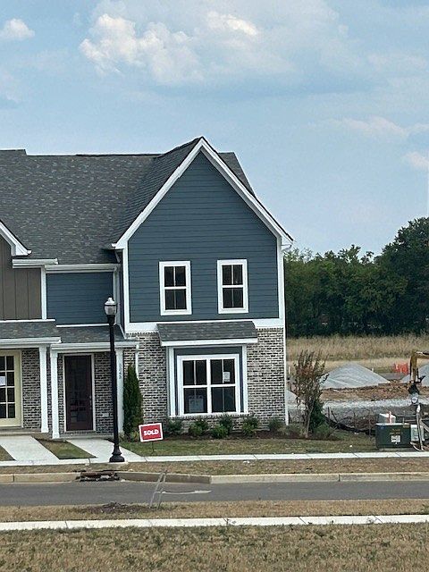 1st image of 5045 Greentree Dr #42