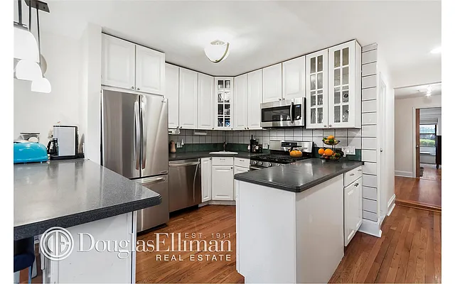 Sold by Douglas Elliman | media 8