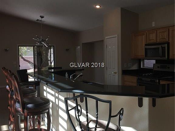 4th image of 19 Dryden Park Ave
