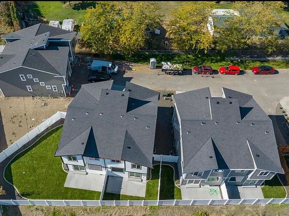 3rd image of 300-304 Moen Ln