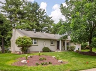 5 Jarman Pl, Bridgewater, NJ 08807