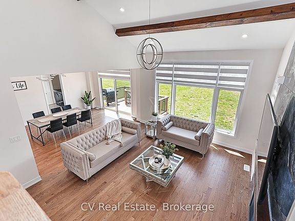 5th image of 111 Stoneleigh Dr