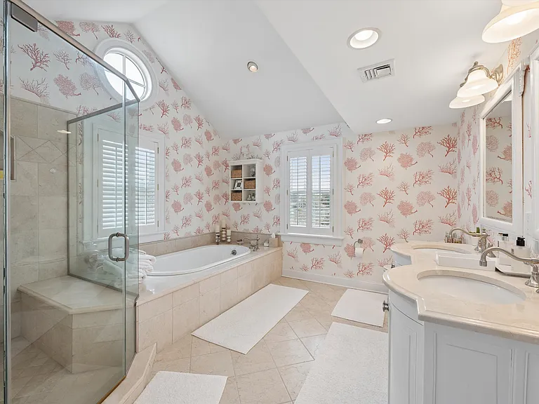 26 Ogden Ln — Photo 14