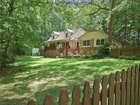 244 Jennifer Ln, Carrollton, GA 30116