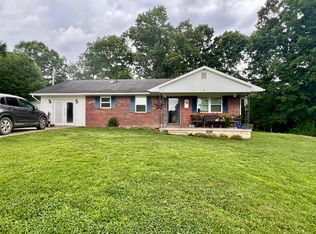 412 Beartrack Rd, Beattyville, KY 41311