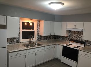 327 N West St, Gifford, IL