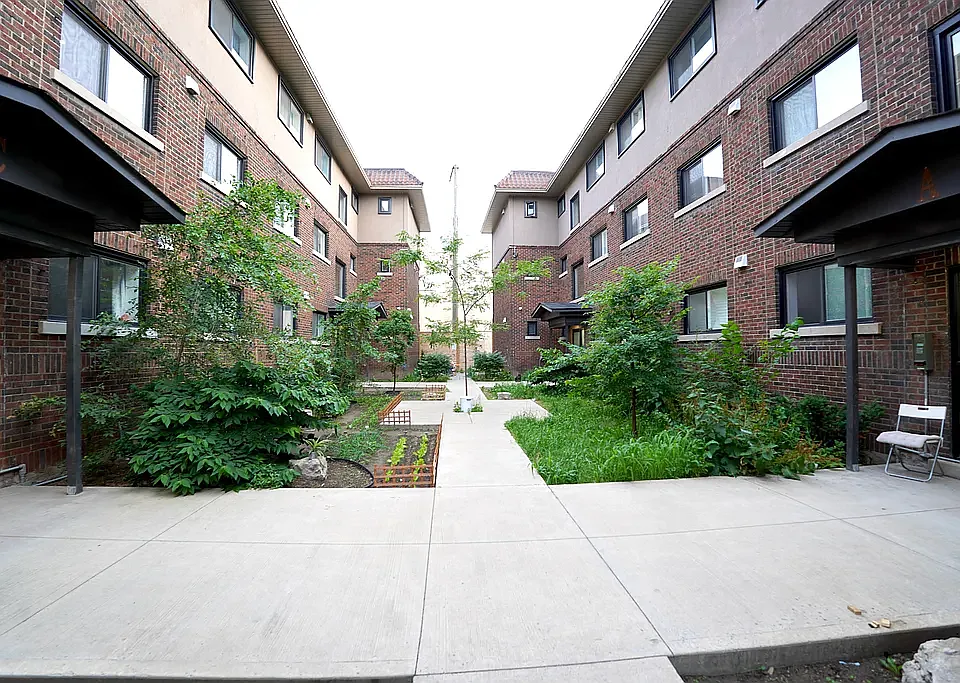 540 King St E #A5
