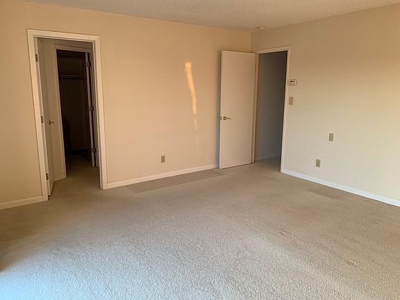 Master Bedroom 14x19