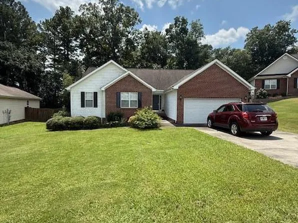 1504 Arlington Dr, Dalton, GA 30720