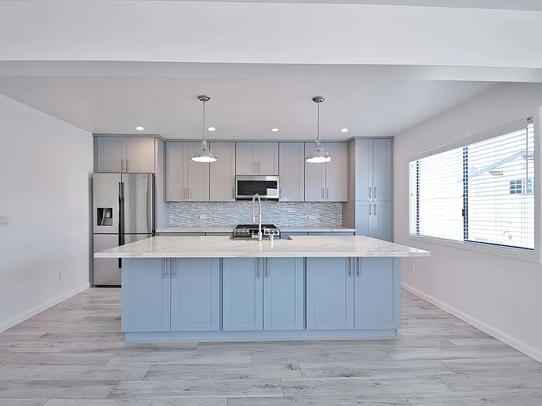 113-115 Monterey Blvd #117 — Photo 4