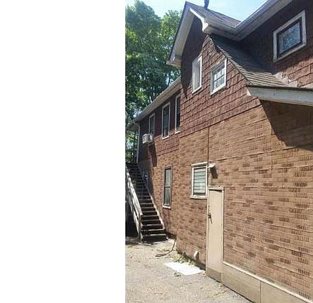 4th image of 1339 W 83rd St