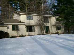 11857 Raintree Dr, Chardon, OH 44024