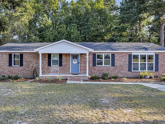 2nd image of 528 Shadow Lawn Dr
