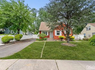 30 Old Stage Rd, East Brunswick, NJ 08816